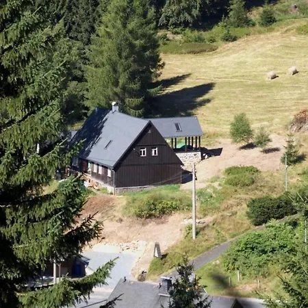 Apartment In Mit Terrasse, Grill Und Garten